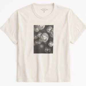 NWOT Abercrombie Short Sleeve Disco Ball Graphic Skimming Tee